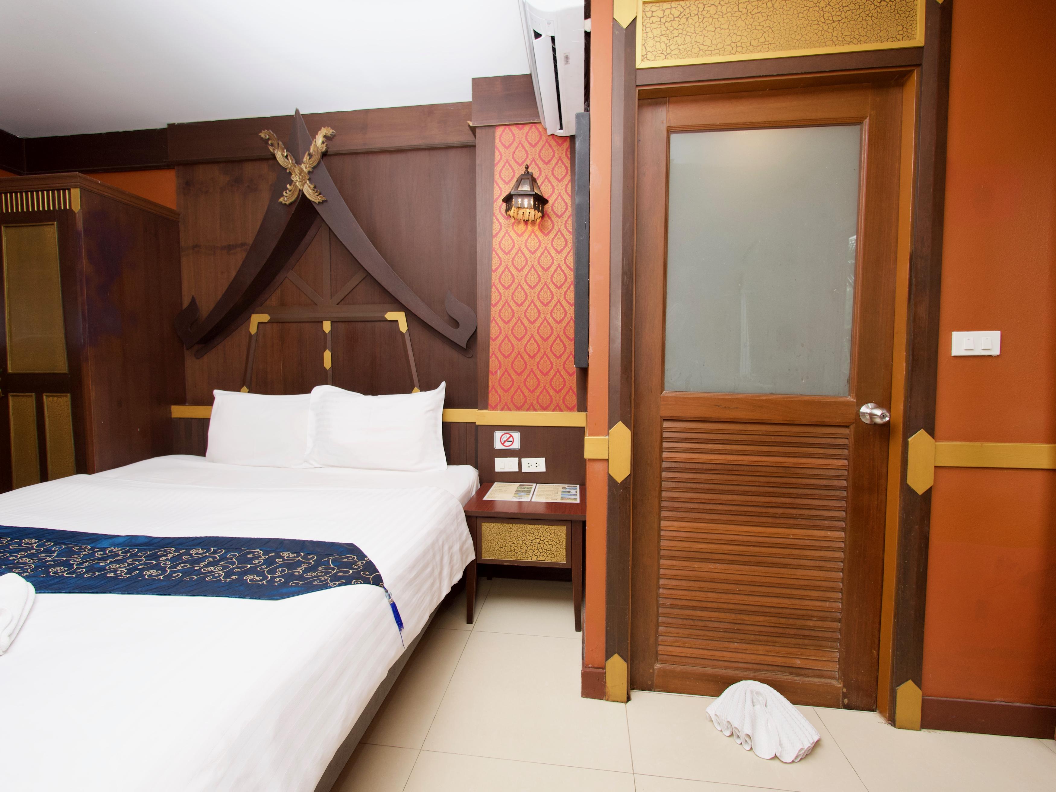 99 Residence Patong Bagian luar foto